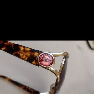 Vintage Valentino Oversized Sunglasses. FABULOUS! No Prescription ready to wear